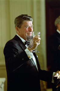 Image description is not available for 1994.115